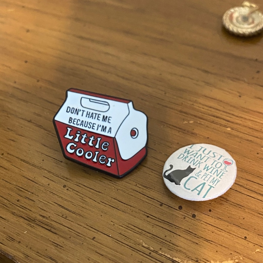 Red and White Cooler Enamel Pin - Picture 4 of 4